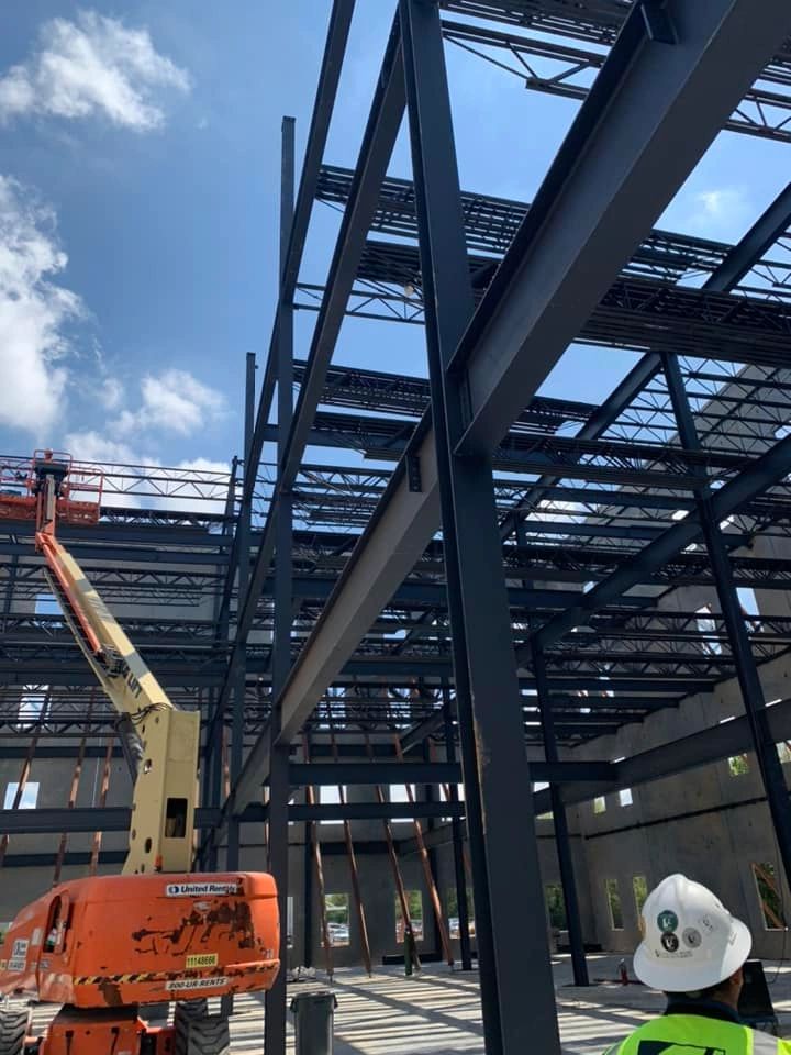 Structural steel erection on commercial building